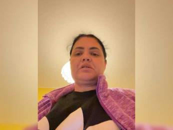 Cris810a — Bongacams stream photo (Feb 2026)