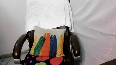 urvashihott — Stripchat stream photo (Apr 2026)