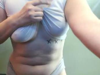 lilybvixen — Chaturbate stream photo (Jun 2026)