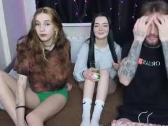_by_double_sexy_miss_ — Chaturbate stream photo (Mar 2026)