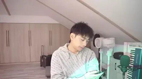 johnkin419 — Stripchat stream photo (Feb 2025)