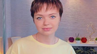 MaeBudlong — Cam4 stream photo (Jun 2025)