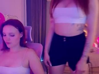 mencialo — Chaturbate stream photo (May 2026)