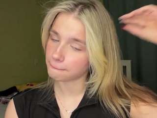 katerinepulkkinen — Camsoda stream photo (Apr 2026)