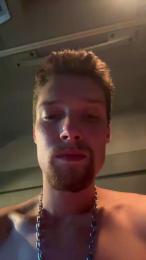 r1942 — Cam4 profile photo