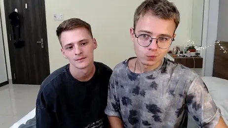 NikiKerryCum — Stripchat stream photo (Apr 2026)