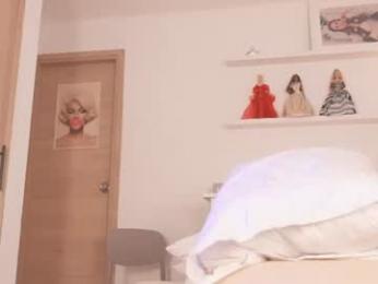 moon_angels — Chaturbate stream photo (Aug 2026)