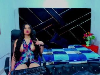 MiaAndSophieSlut — Bongacams stream photo (May 2024)