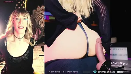 EmeryLune_xo — stripchatでウェブカムモデルオンライン