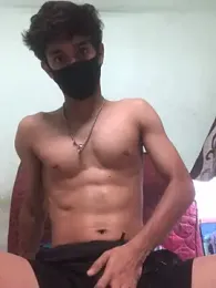 karan72819 — stripchatでウェブカムモデルオンライン