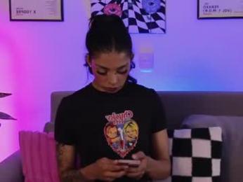 violettgrey_ — Chaturbate stream photo (Jul 2026)