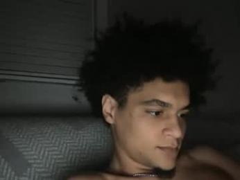 lightskinwithgirth — Chaturbate stream photo (Apr 2026)