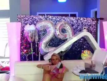 wildwifebarbie — chaturbateでウェブカムモデルオンライン