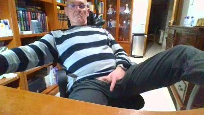 quique185bcn — Cam4 stream photo (Mar 2026)
