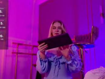 smiley_mia_ — chaturbate