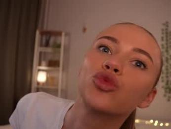 inspiration_in_frame — Chaturbate stream photo (Apr 2026)