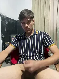 Alexis05A — Stripchat stream photo (Jun 2025)