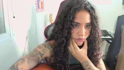 Hot_ama — Cam4 stream photo (Apr 2026)