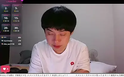 whitebriefboy — Stripchat stream photo (Apr 2026)