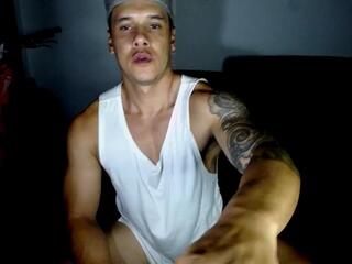 Rainer G — flirt4freeでウェブカムモデルオンライン