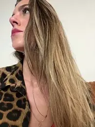 nicole_98 — Stripchat stream photo (Mar 2026)