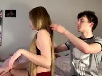 floracouple — chaturbateでウェブカムモデルオンライン