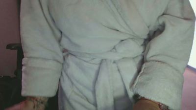 Jeiana4u — Cam4 stream photo (Apr 2026)