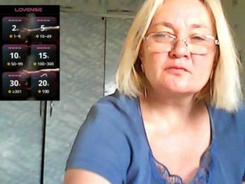 HelenaGloss — Bongacams stream photo (Jun 2025)