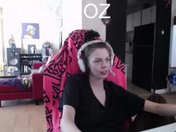 tinykylie — Chaturbate stream photo (Mar 2023)