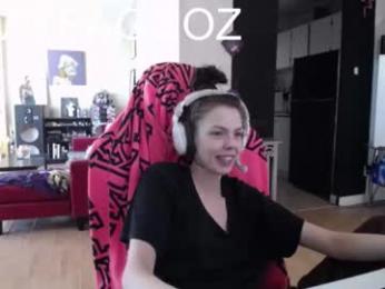 tinykylie — Chaturbate stream photo (Mar 2023)