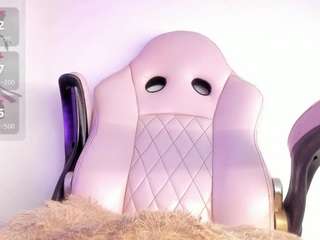 mia-royal — Camsoda stream photo (Mar 2026)