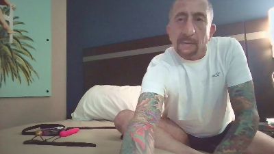 Daddyduvi52 — Cam4 stream photo (Apr 2026)