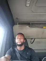 Bull_Gee — Stripchat stream photo (Dec 2025)