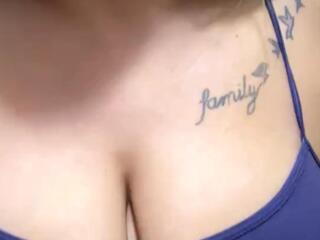 Mia Laurent — Flirt4free stream photo (Apr 2026)