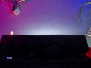 Dennis Cox — flirt4freeでウェブカムモデルオンライン