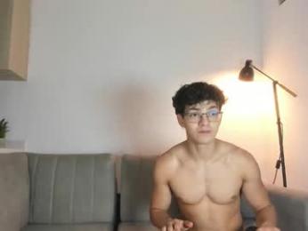 kens_boys — chaturbateでウェブカムモデルオンライン
