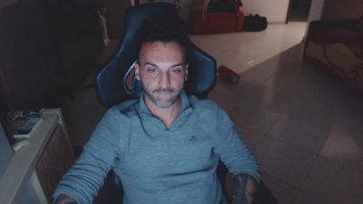 mistik_69 — Cam4 stream photo (Apr 2026)