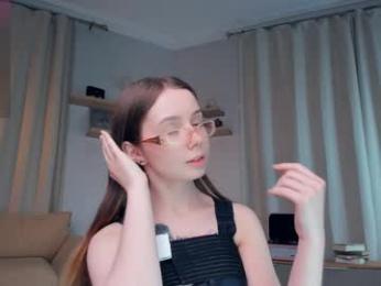 glowhub_ — chaturbateでウェブカムモデルオンライン