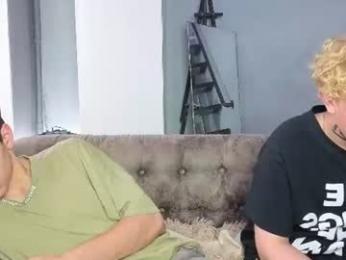 em_chipsi — chaturbateでウェブカムモデルオンライン