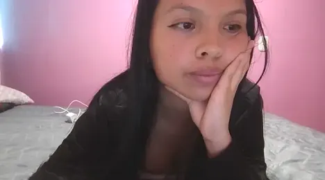 Suci__ — Stripchat stream photo (Feb 2025)