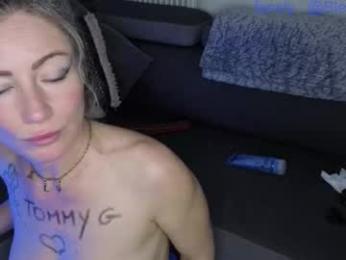 laratonydusud — Chaturbate profile photo