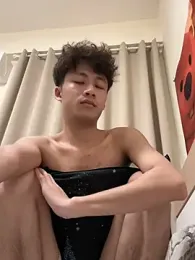 sexyboy-3525 — stripchatでウェブカムモデルオンライン