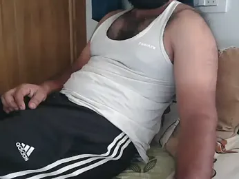 Tamil_Kishore_28 — Stripchat stream photo (Feb 2026)