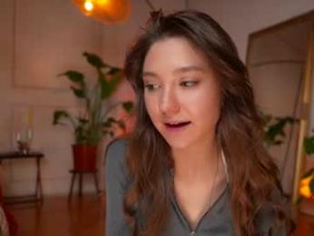 mia_dynasty — Chaturbate stream photo (Jul 2026)