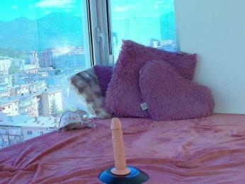 CrystalDomme — bongacams