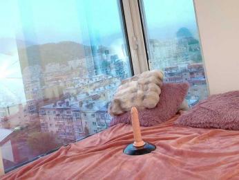 CrystalDomme — Bongacams stream photo (May 2026)