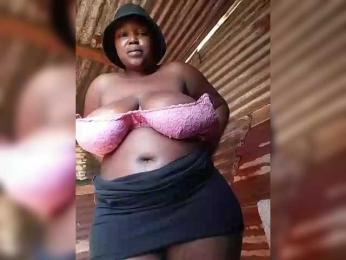 thickNande — Bongacams stream photo (May 2025)
