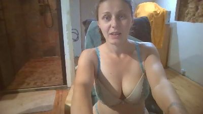 Evelovetoi — Cam4 stream photo (Aug 2026)