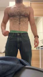 WhiteAndHairy — cam4でウェブカムモデルオンライン