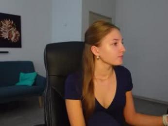 agelina_summer — Chaturbate stream photo (Sep 2026)